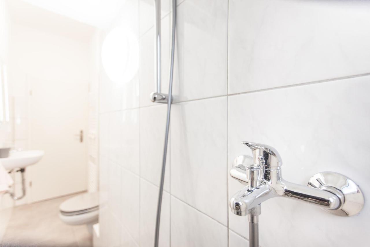 Tm Aparts Dortmund Exterior photo Bathroom